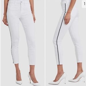 L’AGENCE Margot high rise white denim with navy pinstripe. Size 25